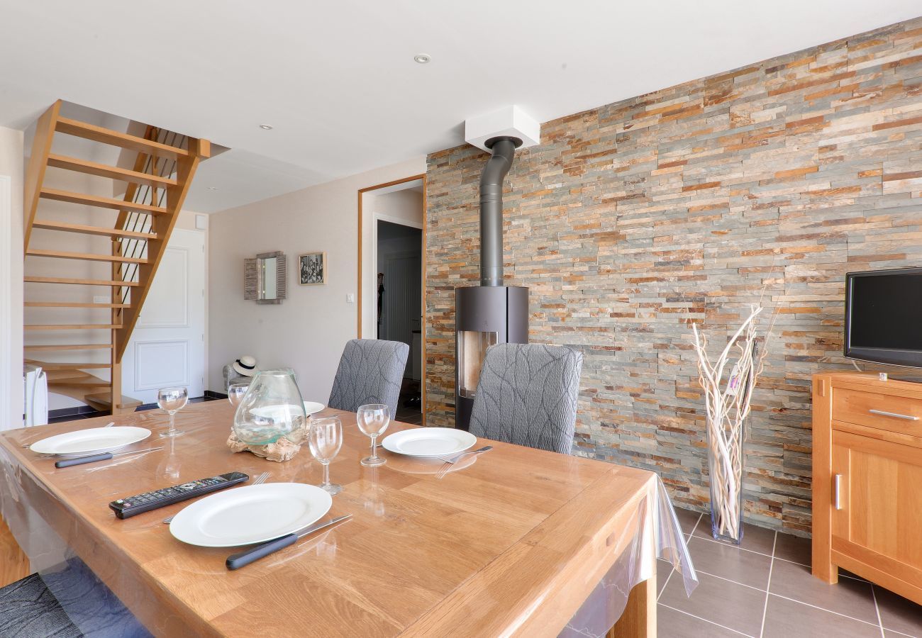Maison à Sarzeau - 950m de la plage, maison neuve avec jardin pour 4