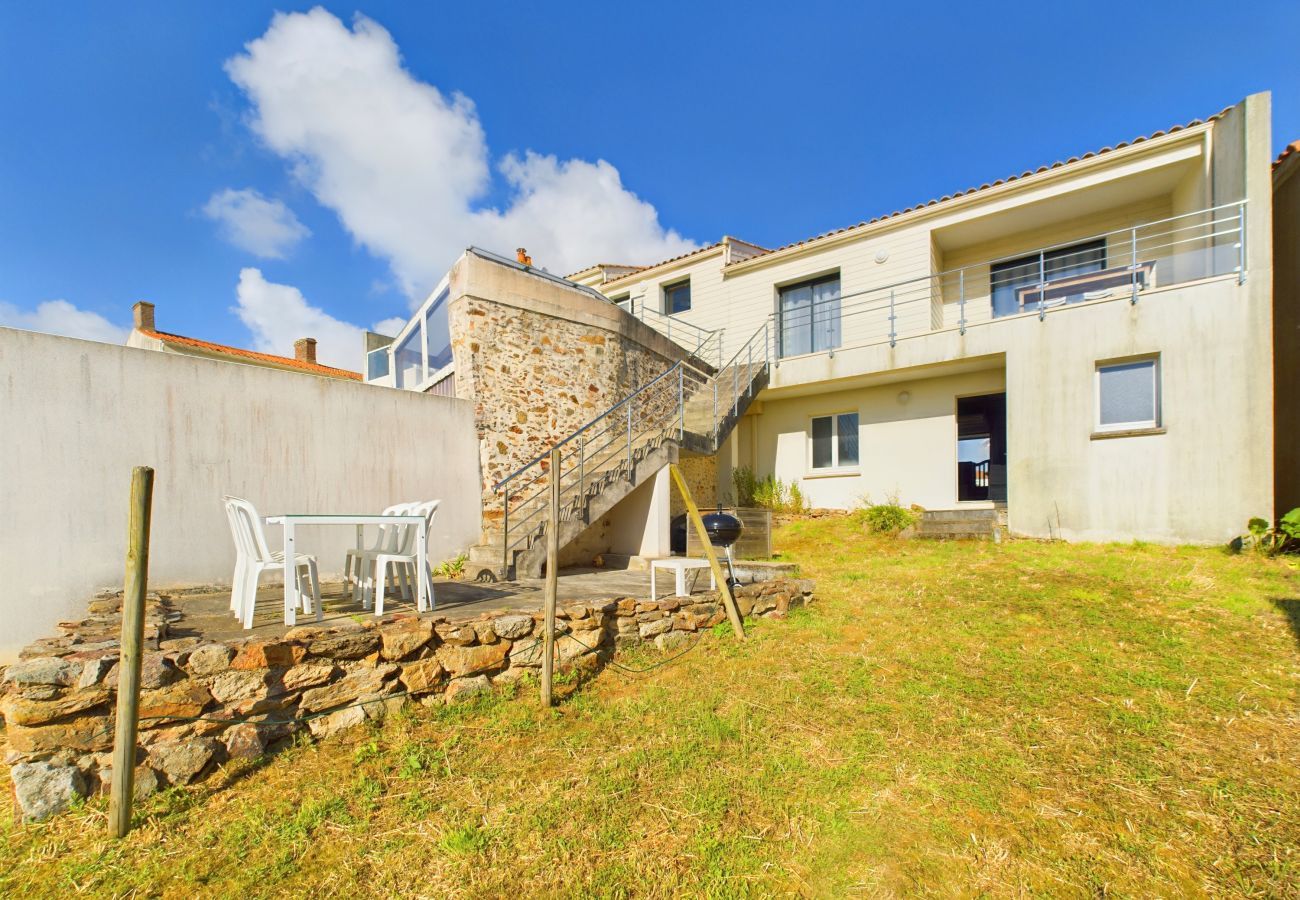 Maison à Brem-sur-Mer - Maison pour 12  - 5min de la plage des Dunes