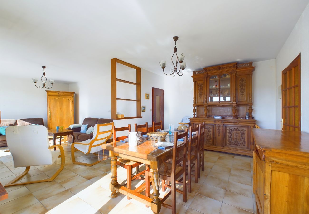 Maison à Brem-sur-Mer - Maison pour 12  - 5min de la plage des Dunes