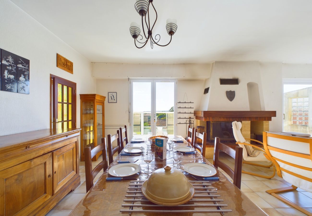 Maison à Brem-sur-Mer - Maison pour 12  - 5min de la plage des Dunes