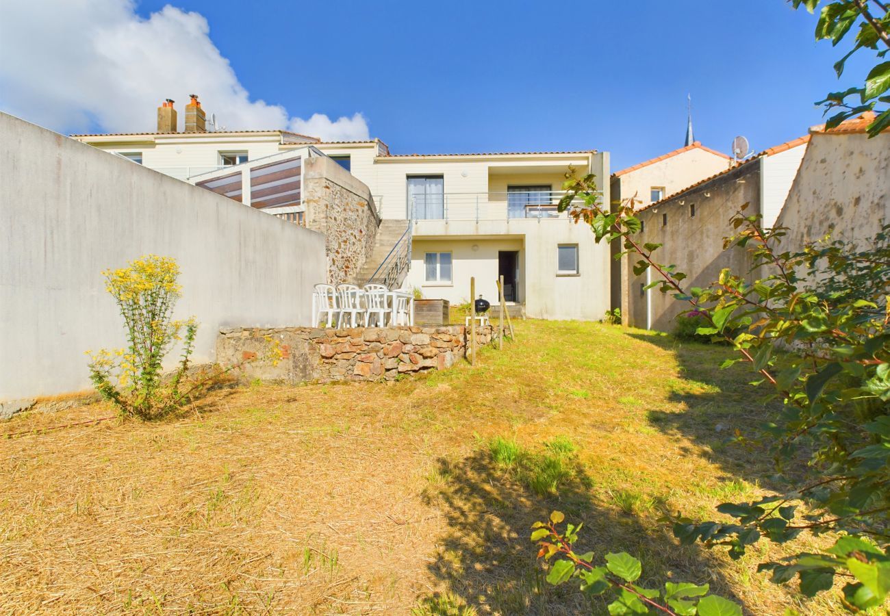 Maison à Brem-sur-Mer - Maison pour 12  - 5min de la plage des Dunes