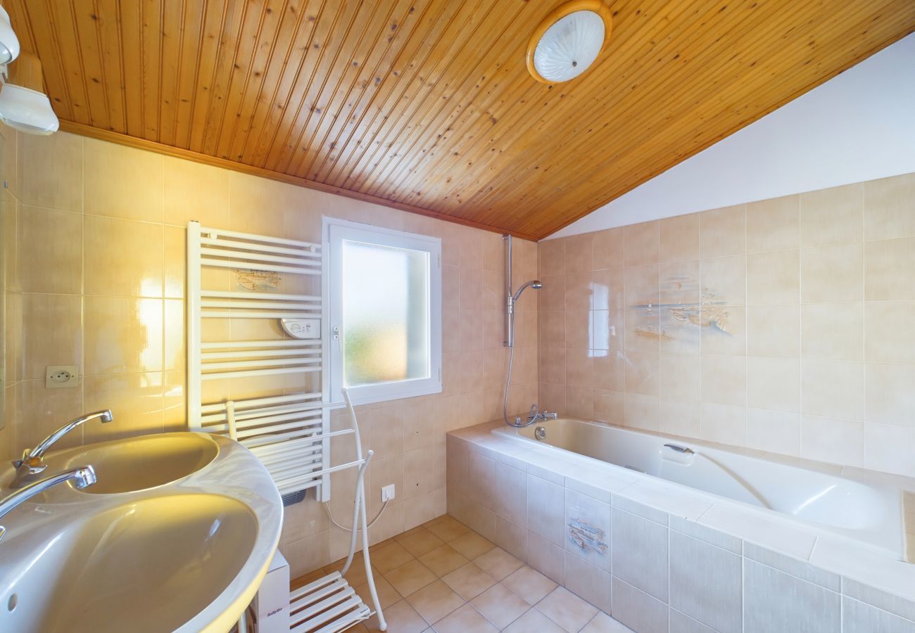 Maison à Brem-sur-Mer - Maison pour 12  - 5min de la plage des Dunes