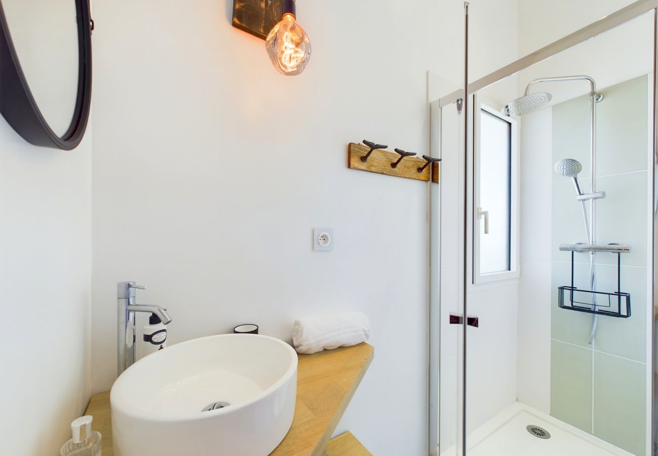 Maison mitoyenne à Saint-Clément-des-Baleines - À 750m des plages, jolie maison pour 4