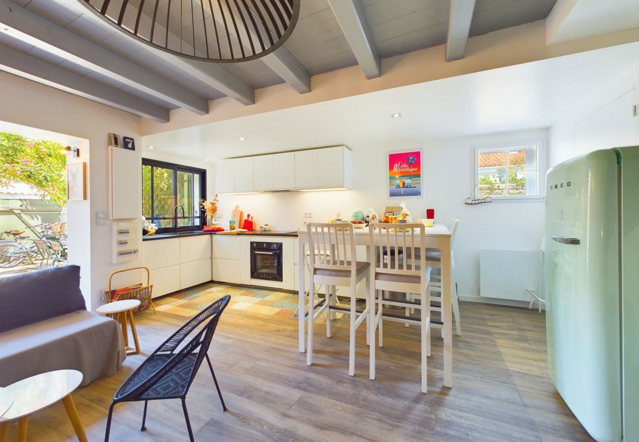 Maison mitoyenne à Saint-Clément-des-Baleines - À 750m des plages, jolie maison pour 4