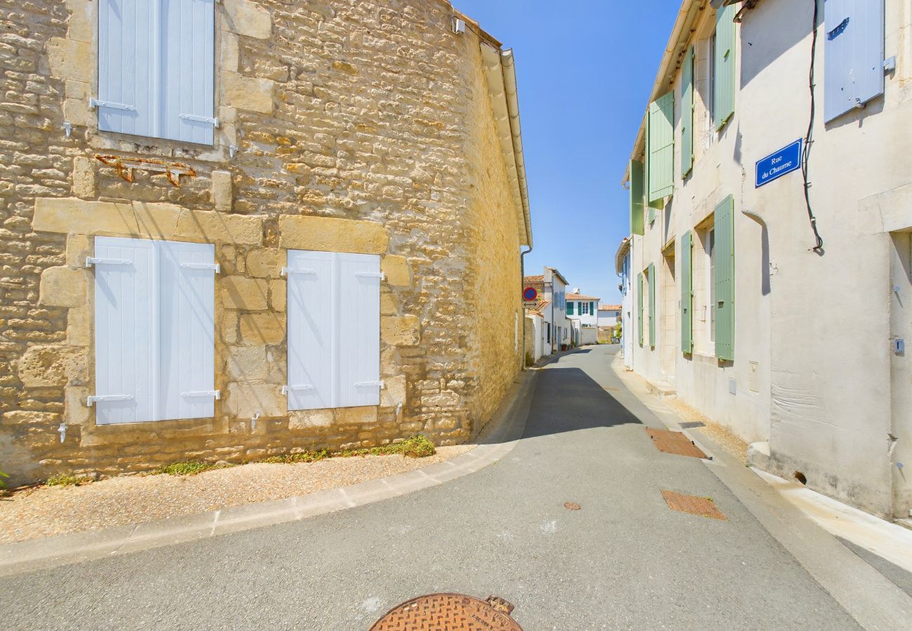 Maison mitoyenne à Saint-Clément-des-Baleines - À 750m des plages, jolie maison pour 4