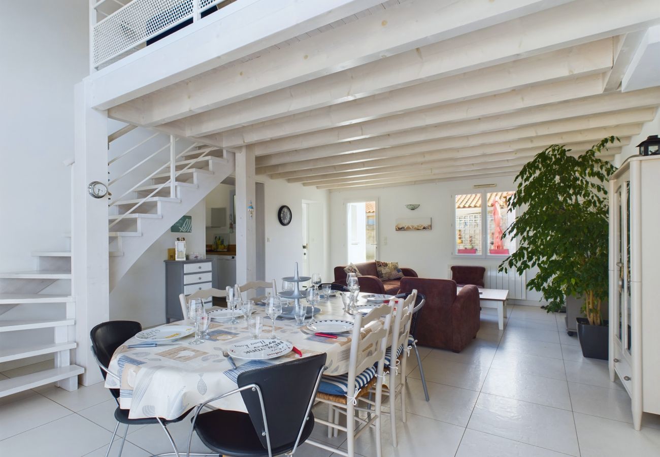 Maison à Saint-Gilles-Croix-de-Vie - Maison pour 8 avec jardin à 600m de la plage