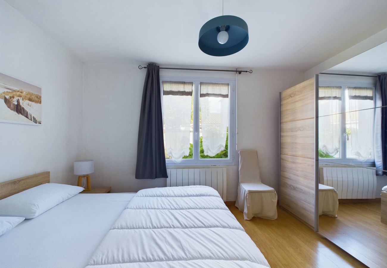 Maison à Saint-Gilles-Croix-de-Vie - Maison pour 8 avec jardin à 600m de la plage