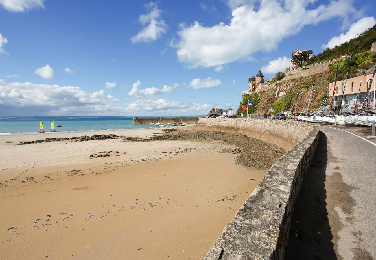 Appartement à Pléneuf-Val-André - À 130m de la plage, bel appartement pour 4