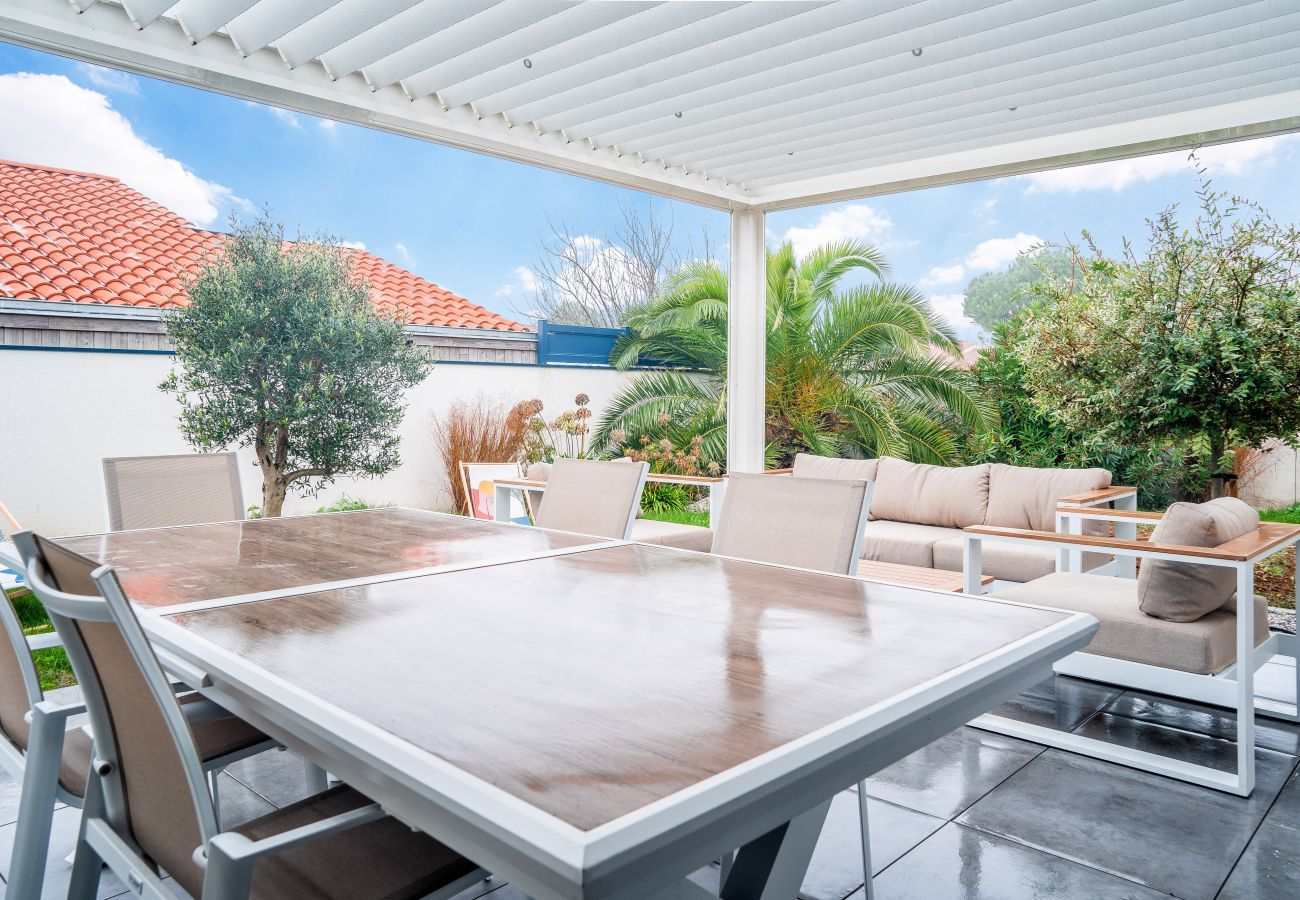 Maison à Saint-Vincent-sur-Jard - Grande maison moderne pour 6 - Jardin