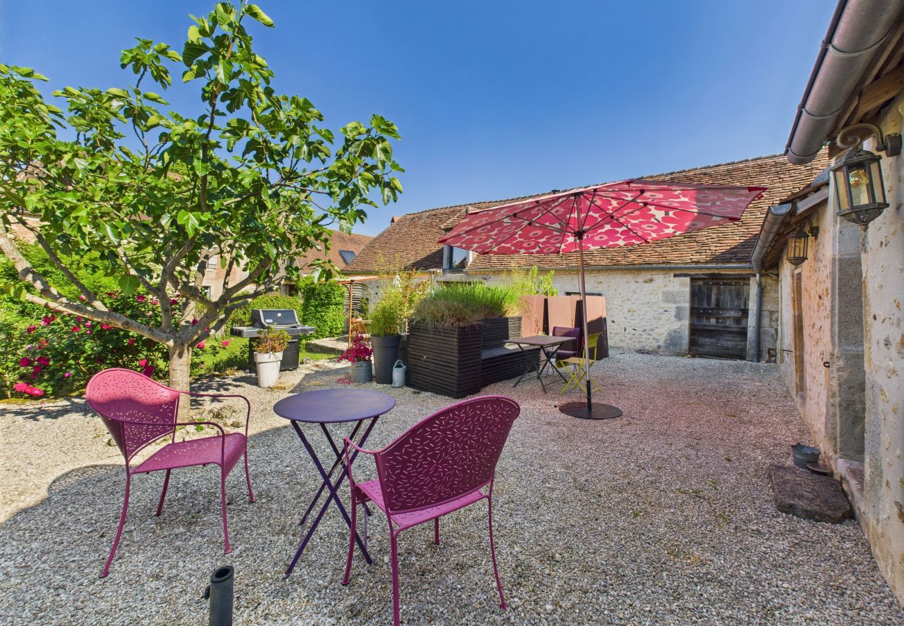 Maison à Fossemagne - Ancienne ferme rénovée pour 6 en 2 logements