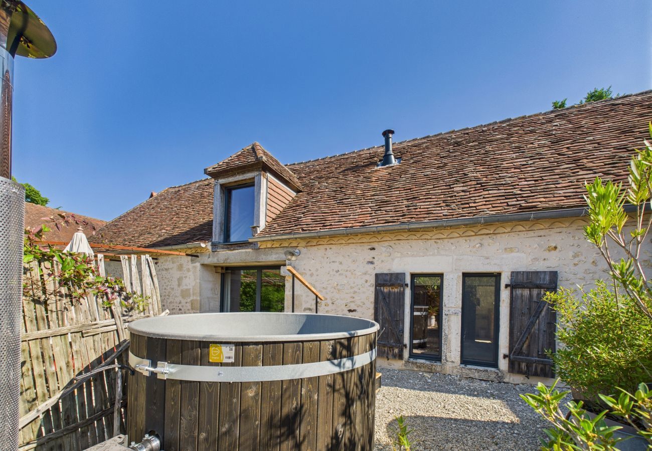Maison à Fossemagne - Ancienne ferme rénovée pour 6 en 2 logements