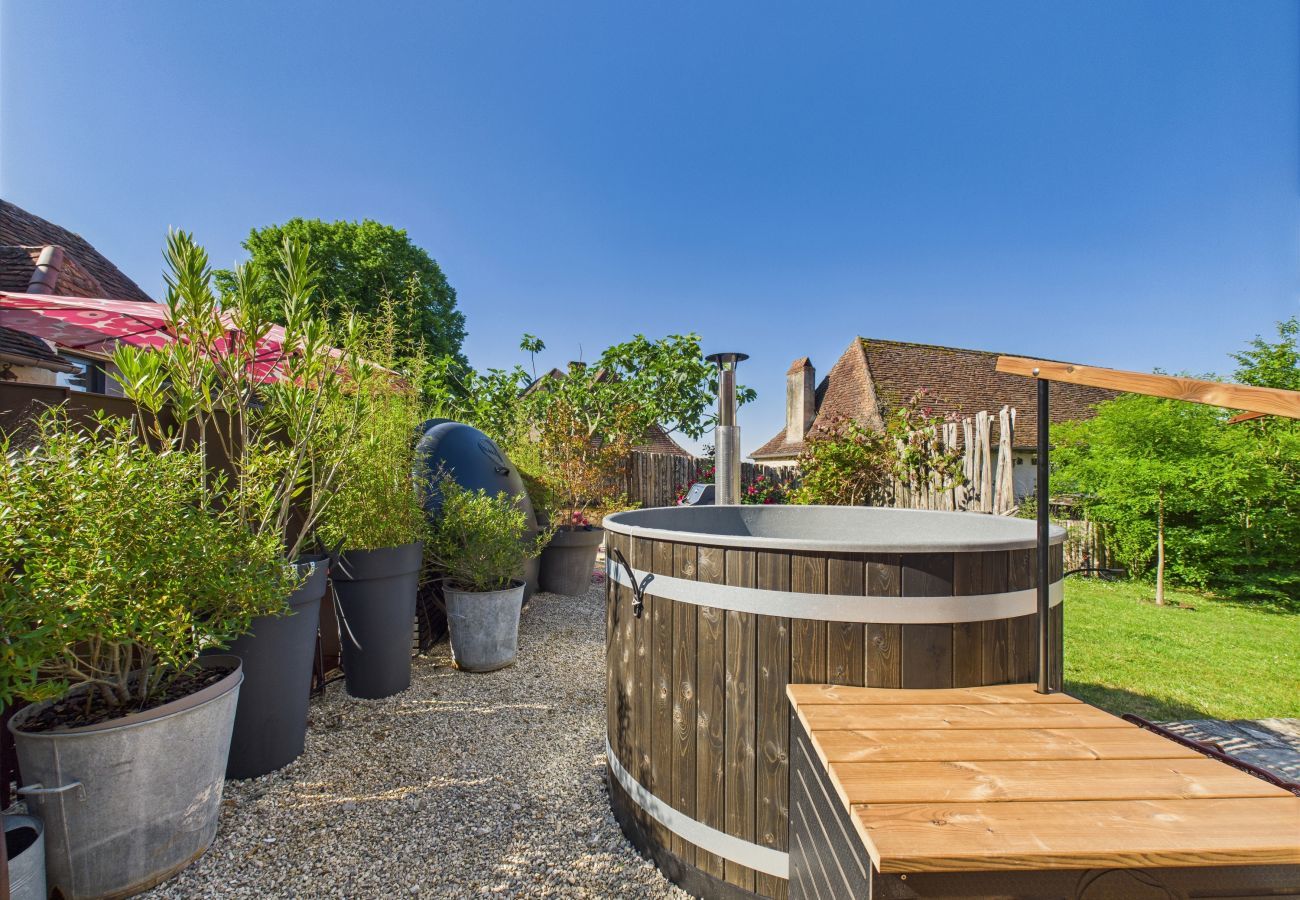 Maison à Fossemagne - Ancienne ferme rénovée pour 6 en 2 logements