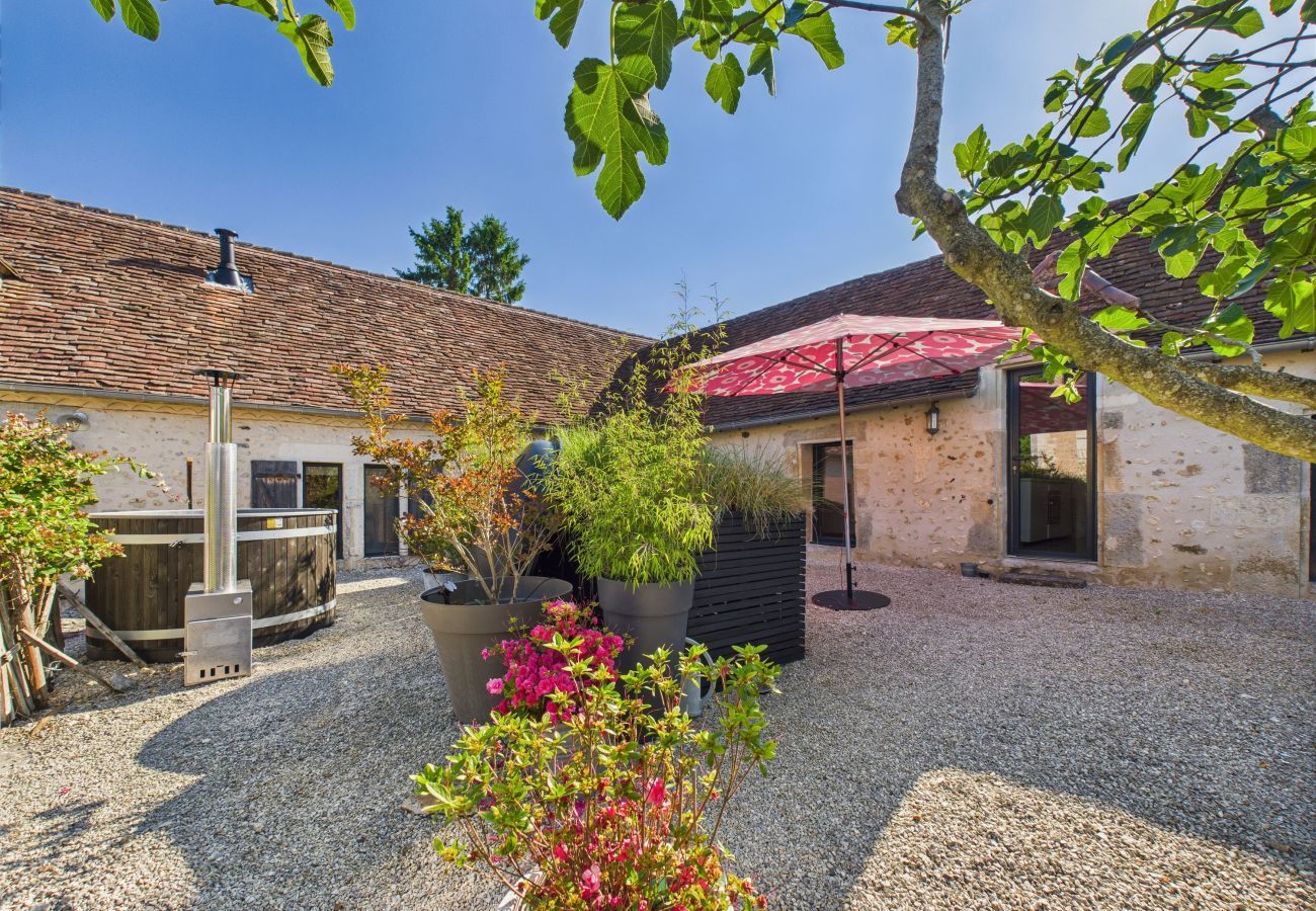 Maison à Fossemagne - Ancienne ferme rénovée pour 6 en 2 logements