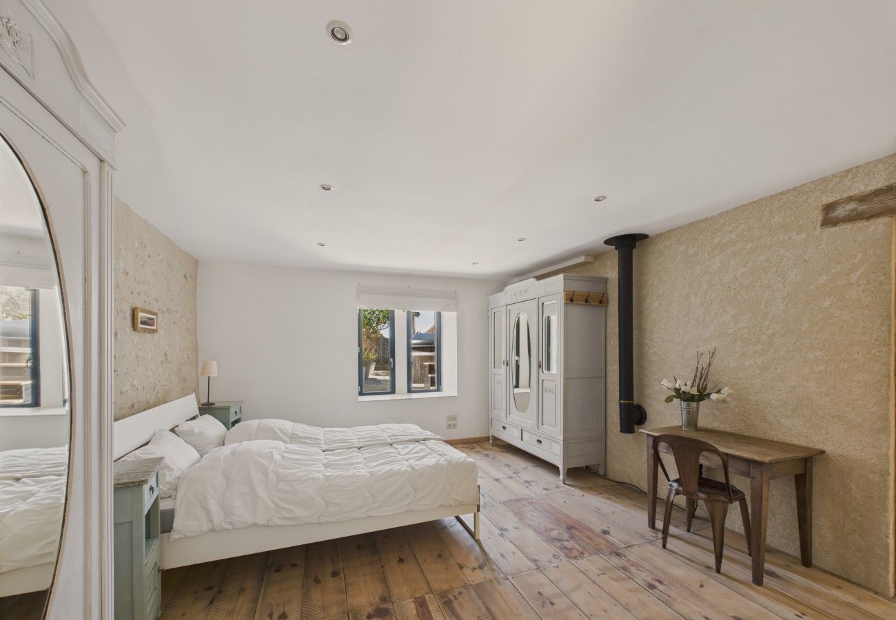 Maison à Fossemagne - Ancienne ferme rénovée pour 6 en 2 logements