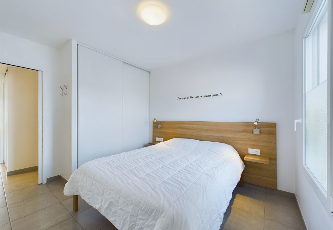 Appartement à La Tranche-sur-Mer - Sur la plage, appartement avec terrasse et vue mer