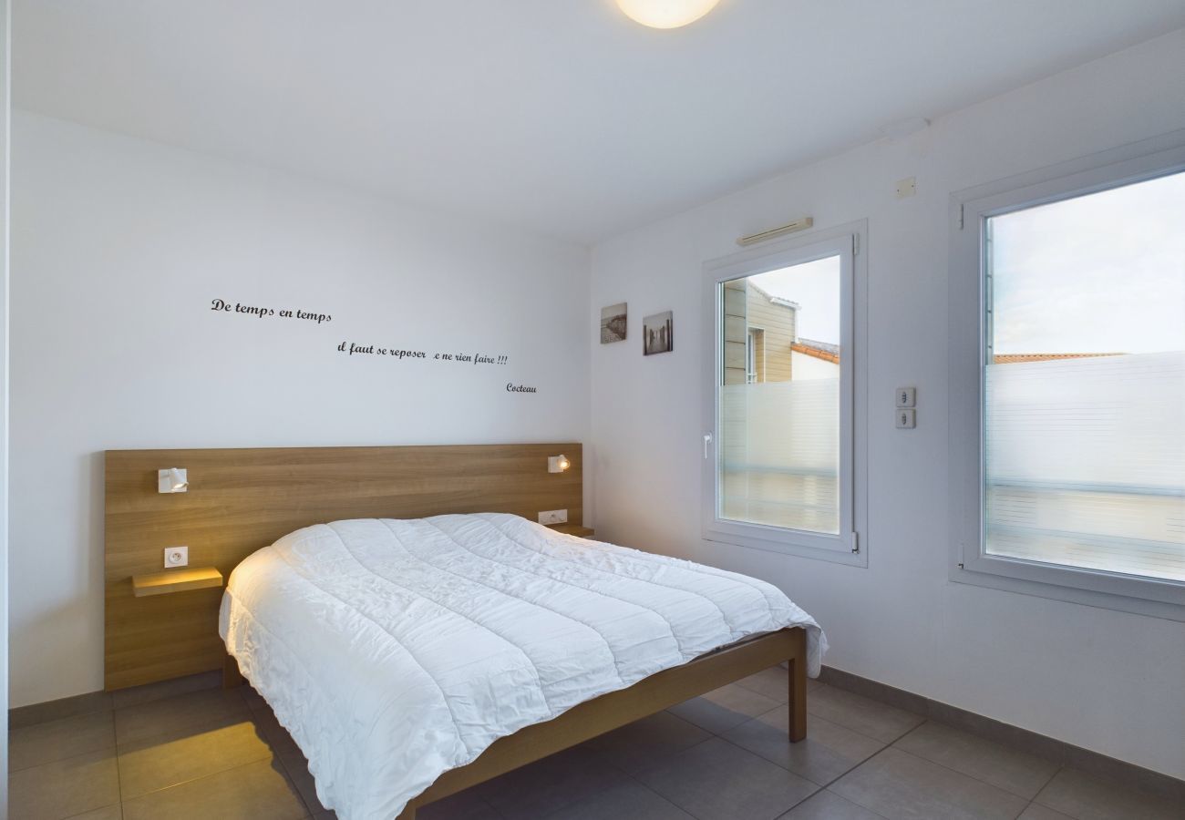 Appartement à La Tranche-sur-Mer - Sur la plage, appartement avec terrasse et vue mer
