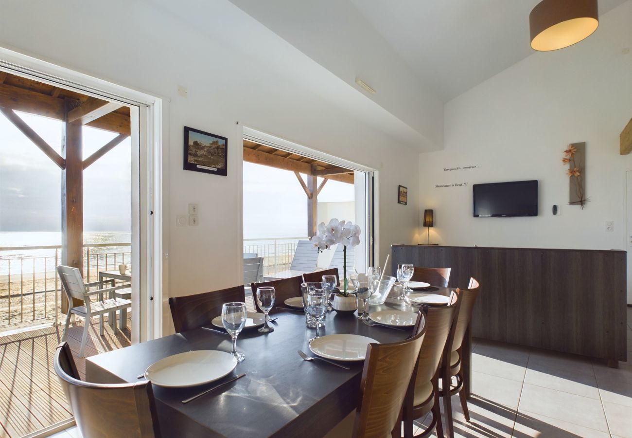 Appartement à La Tranche-sur-Mer - Sur la plage, appartement avec terrasse et vue mer