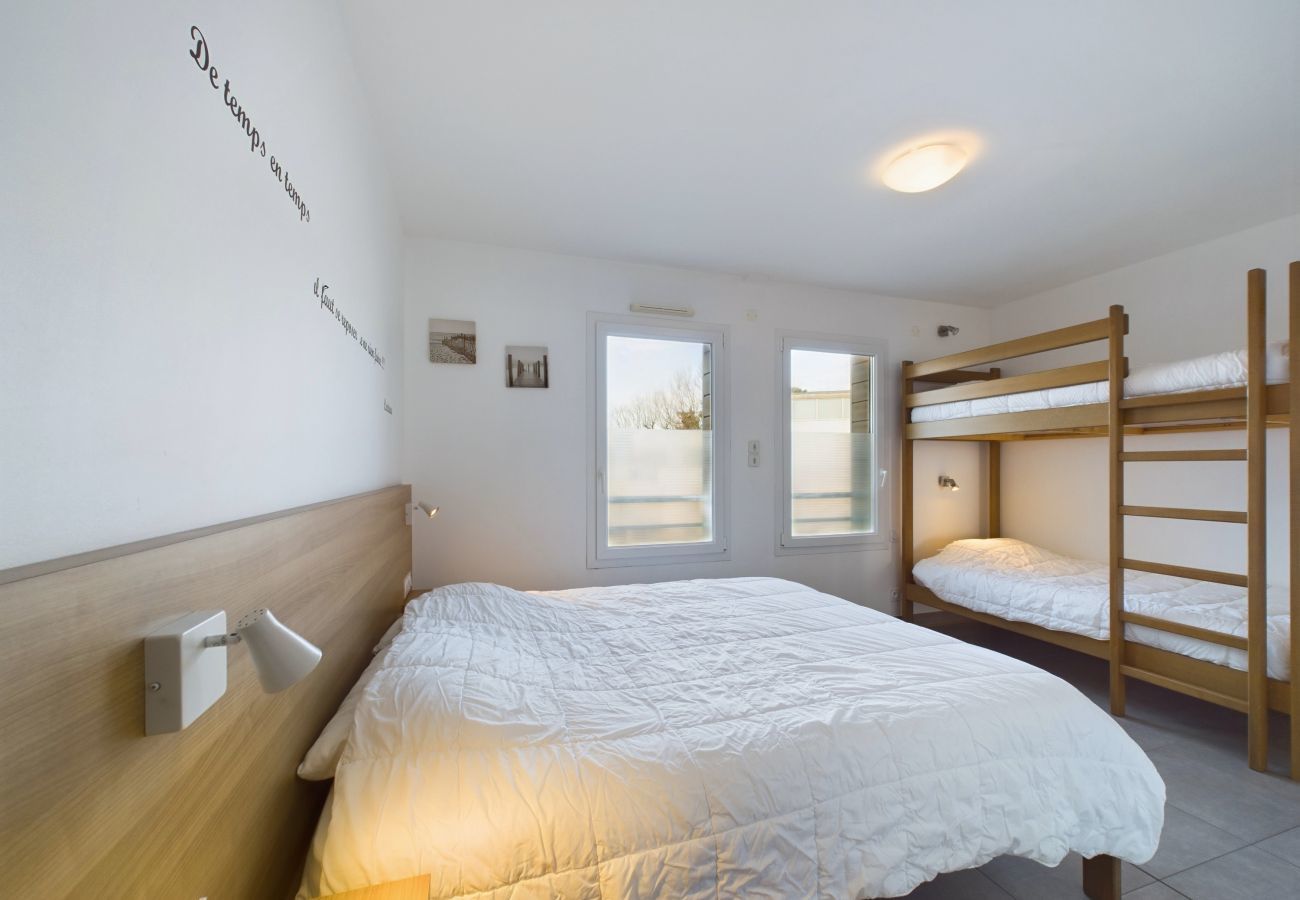 Appartement à La Tranche-sur-Mer - Sur la plage, appartement avec terrasse et vue mer