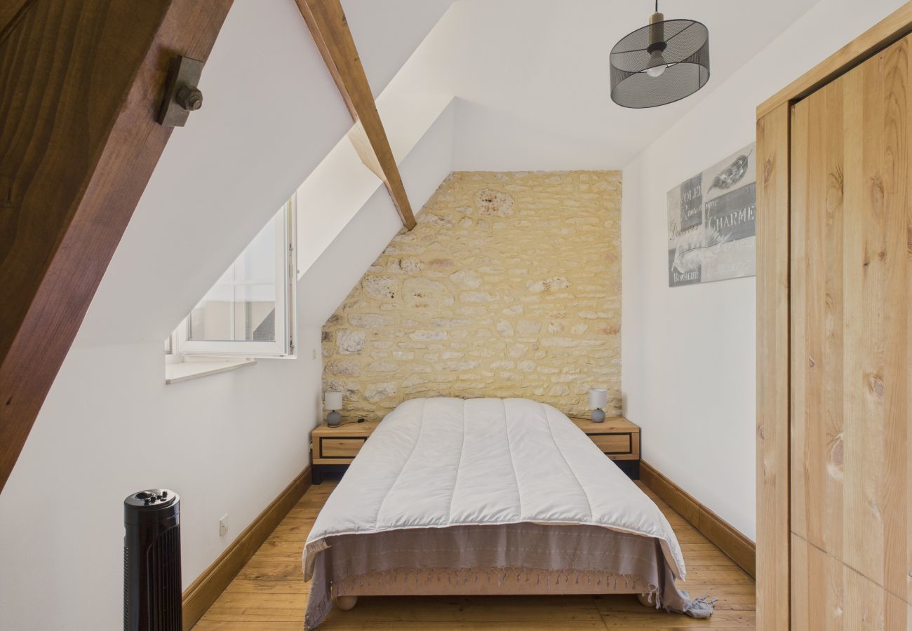 Maison à La Chapelle-Aubareil - Grande maison pour 15 avec piscine et tennis
