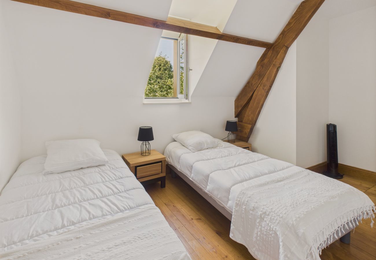 Maison à La Chapelle-Aubareil - Grande maison pour 15 avec piscine et tennis