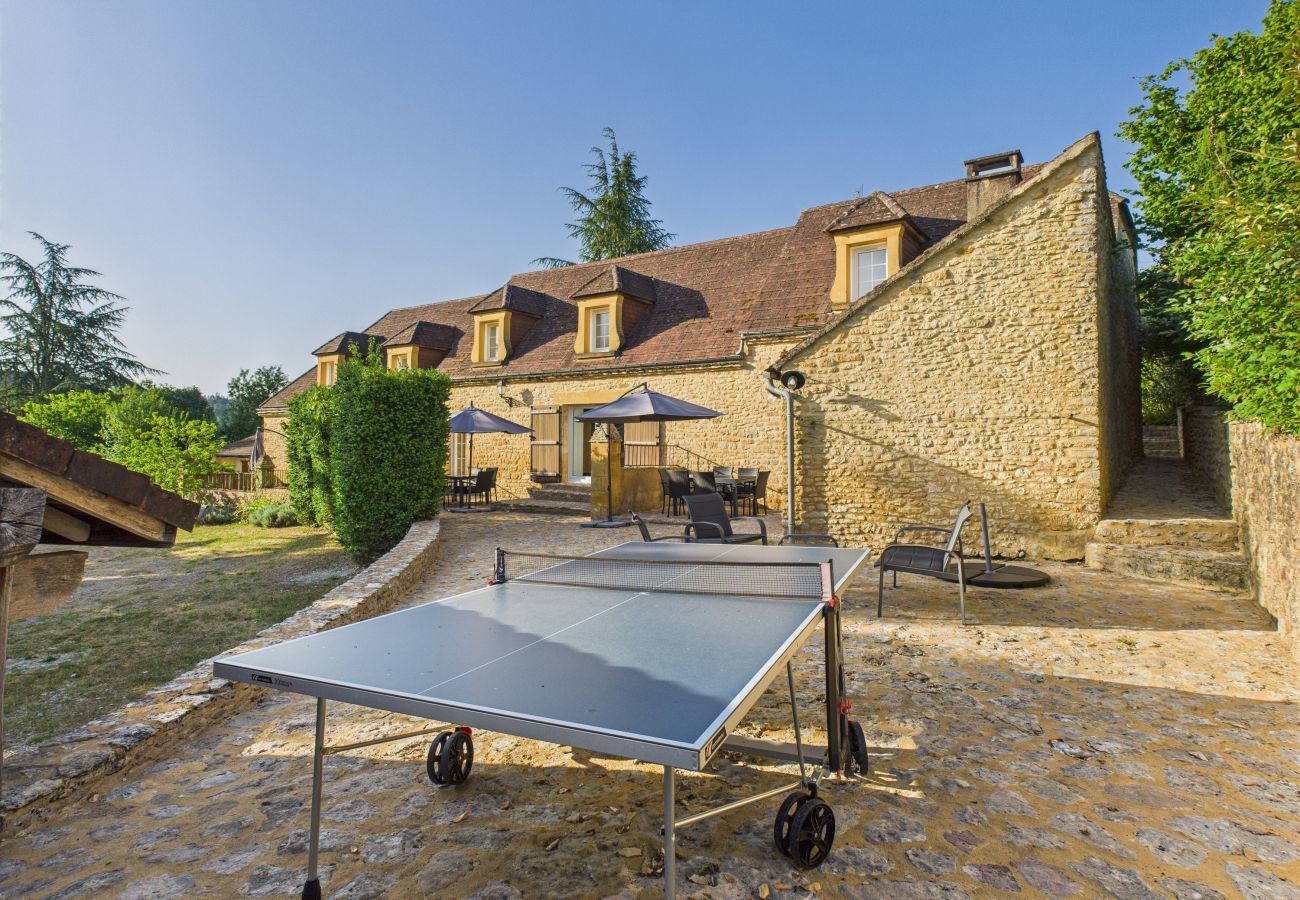 Maison à La Chapelle-Aubareil - Grande maison pour 15 avec piscine et tennis