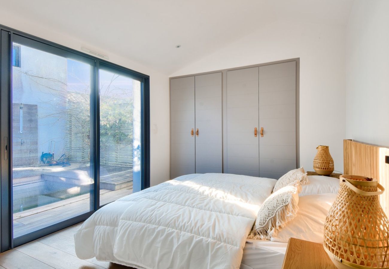 Maison à La Guérinière - Vue Exceptionnelle- piscine et accès plage direct!