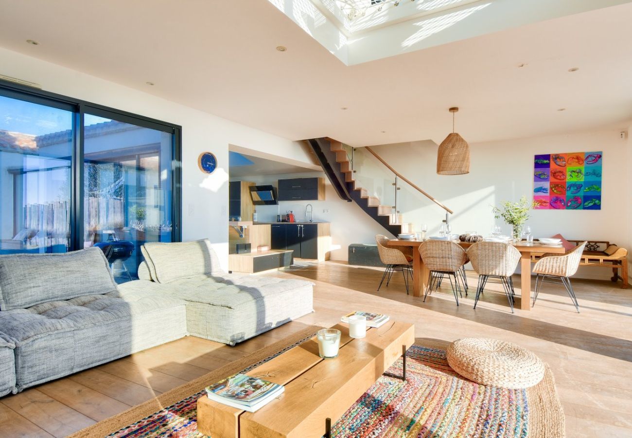 Maison à La Guérinière - Vue Exceptionnelle- piscine et accès plage direct!