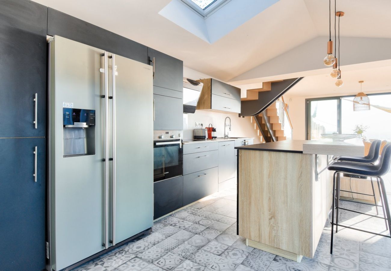 Maison à La Guérinière - Vue Exceptionnelle- piscine et accès plage direct!