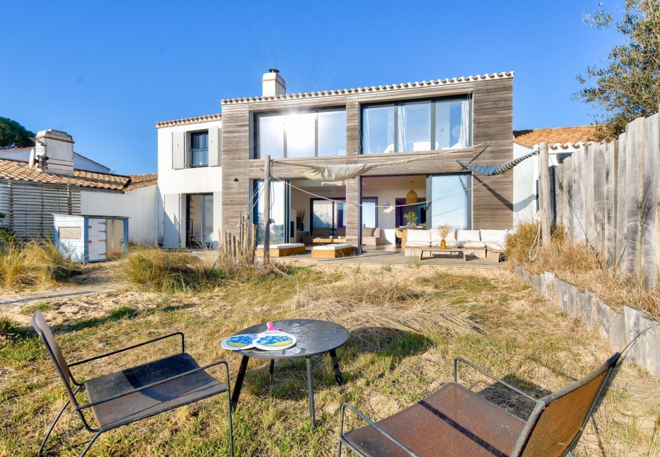Maison à La Guérinière - Vue Exceptionnelle- piscine et accès plage direct!