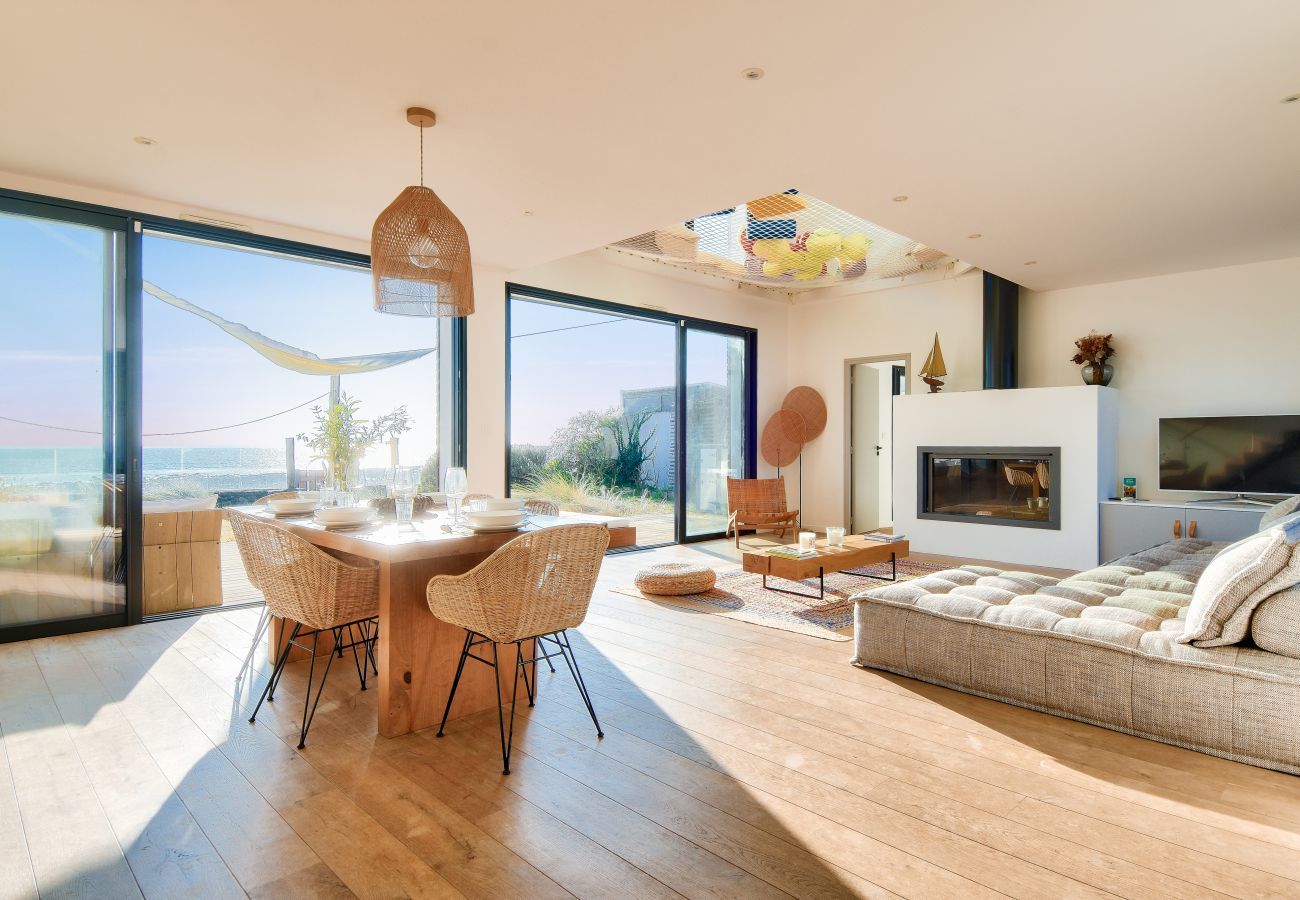 Maison à La Guérinière - Vue Exceptionnelle- piscine et accès plage direct!