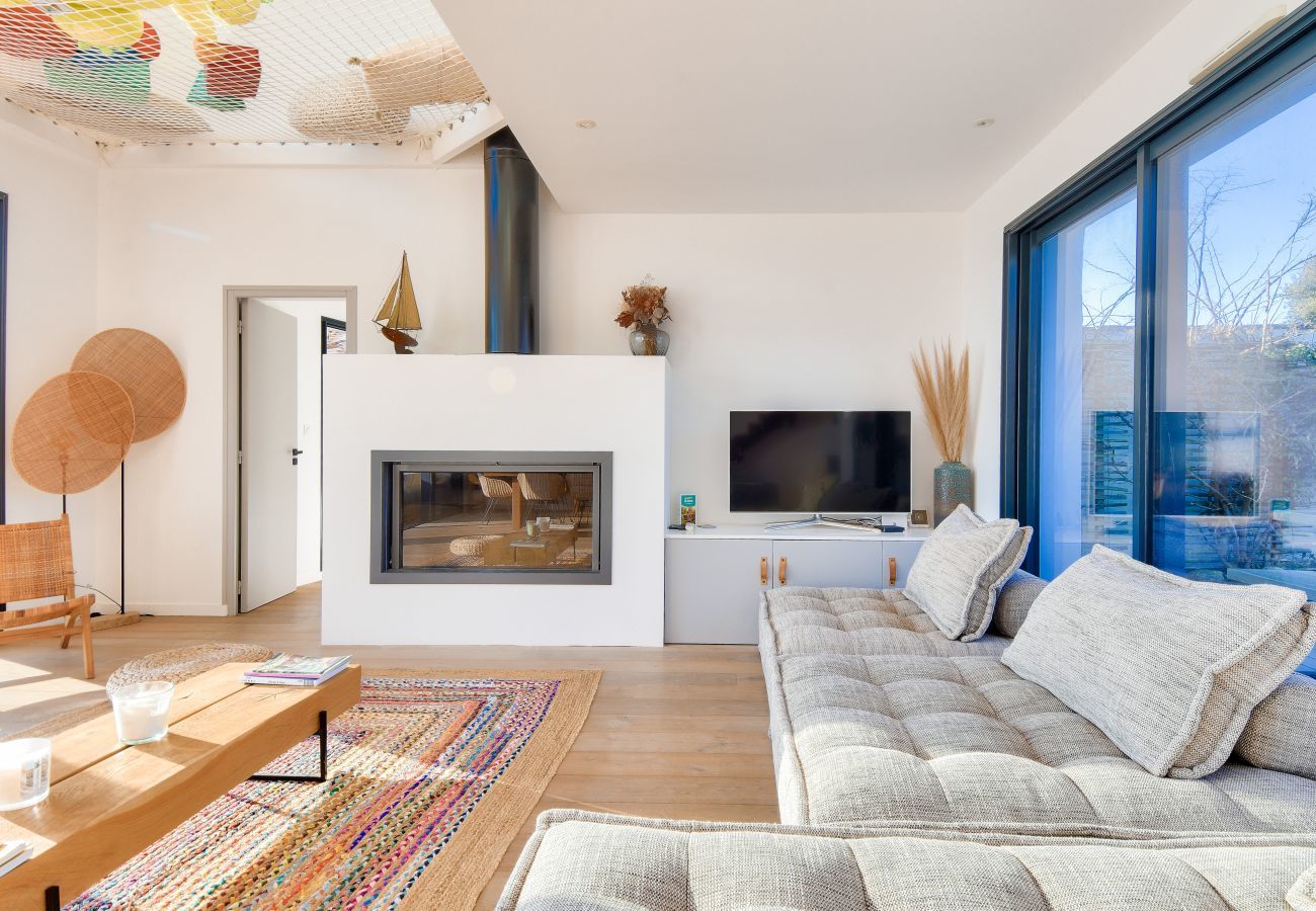Maison à La Guérinière - Vue Exceptionnelle- piscine et accès plage direct!