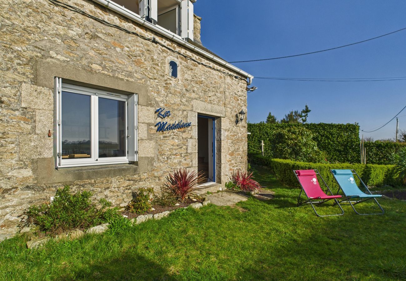 Maison à Plouguerneau - Maison vue mer pour 2 à Plouguerneau