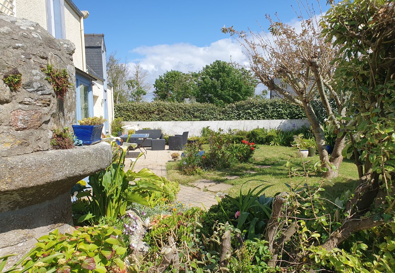 Maison à Plouguerneau - Maison vue mer pour 6, à 100m de la plage