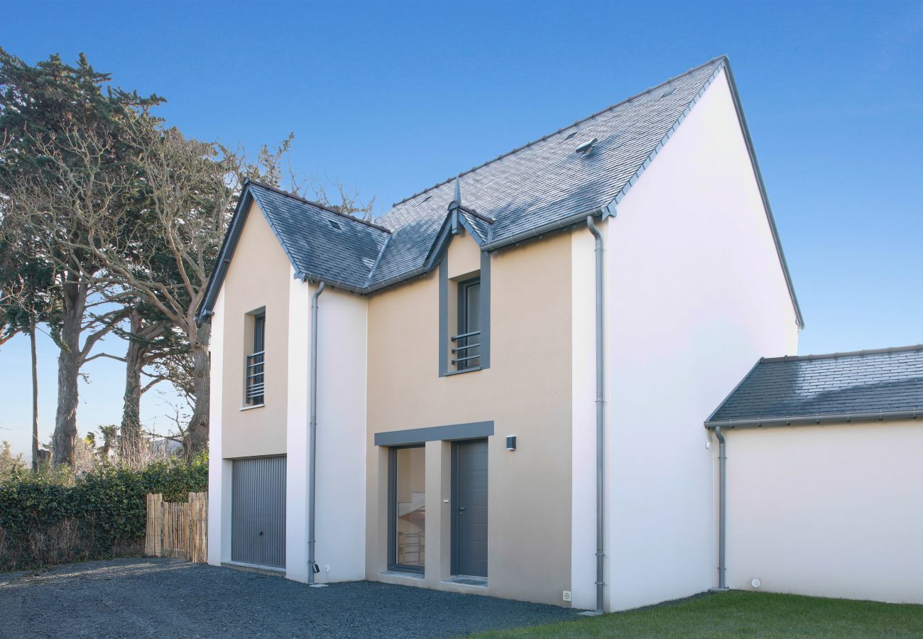 Maison à Saint-Briac-sur-Mer - Maison lumineuse pour 8 avec grand jardin 