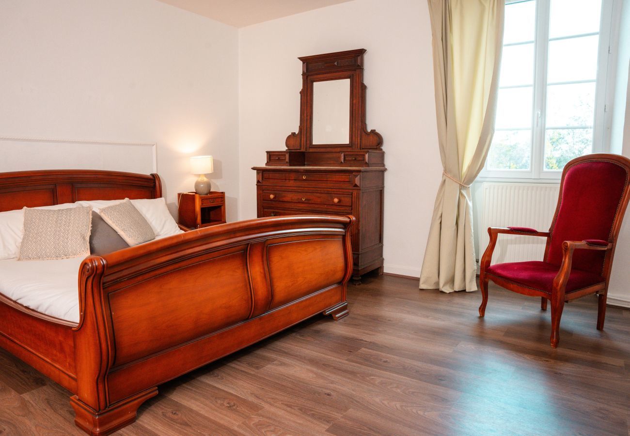 Maison à Thonac - Villa 