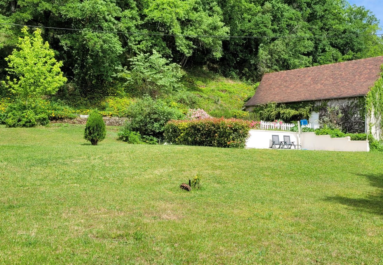 Maison à Thonac - Villa 