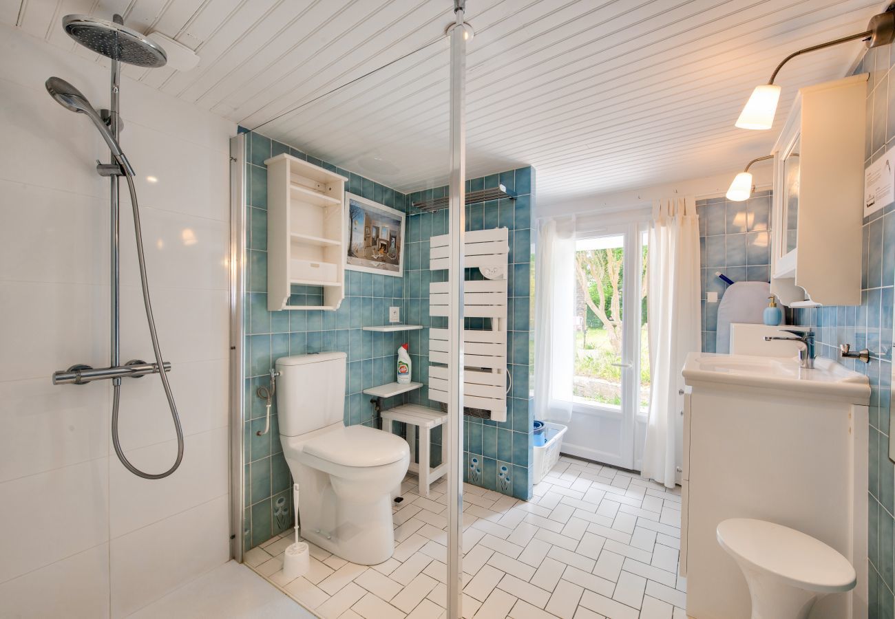 Maison à Plouguerneau - Charmante maison en pierre avec jardin à Lilia