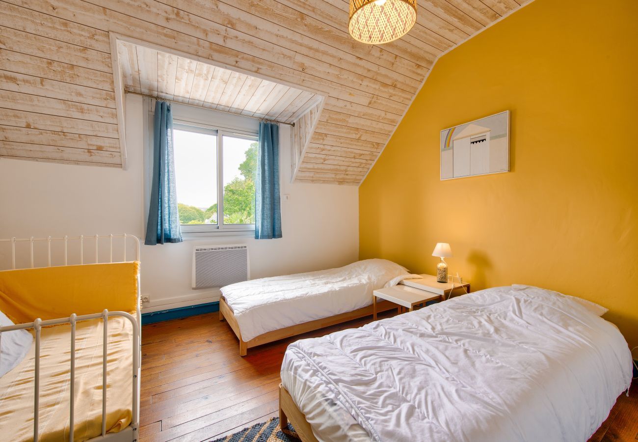 Maison à Plouguerneau - Charmante maison en pierre avec jardin à Lilia