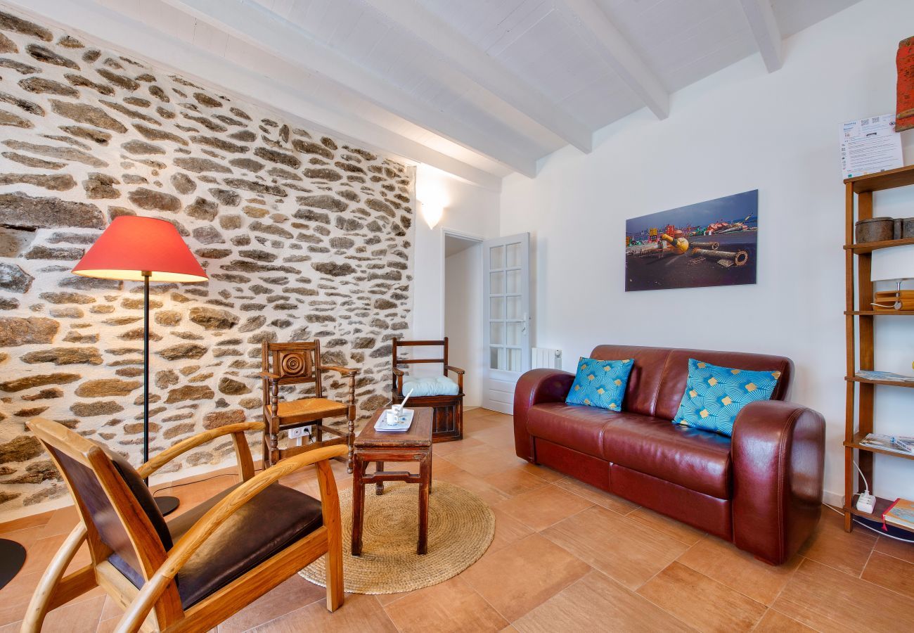 Maison à Plouguerneau - Charmante maison en pierre avec jardin à Lilia