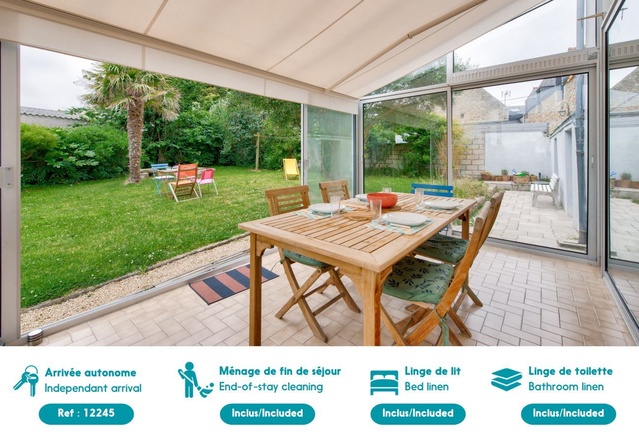 Maison à Plouguerneau - Charmante maison en pierre avec jardin à Lilia
