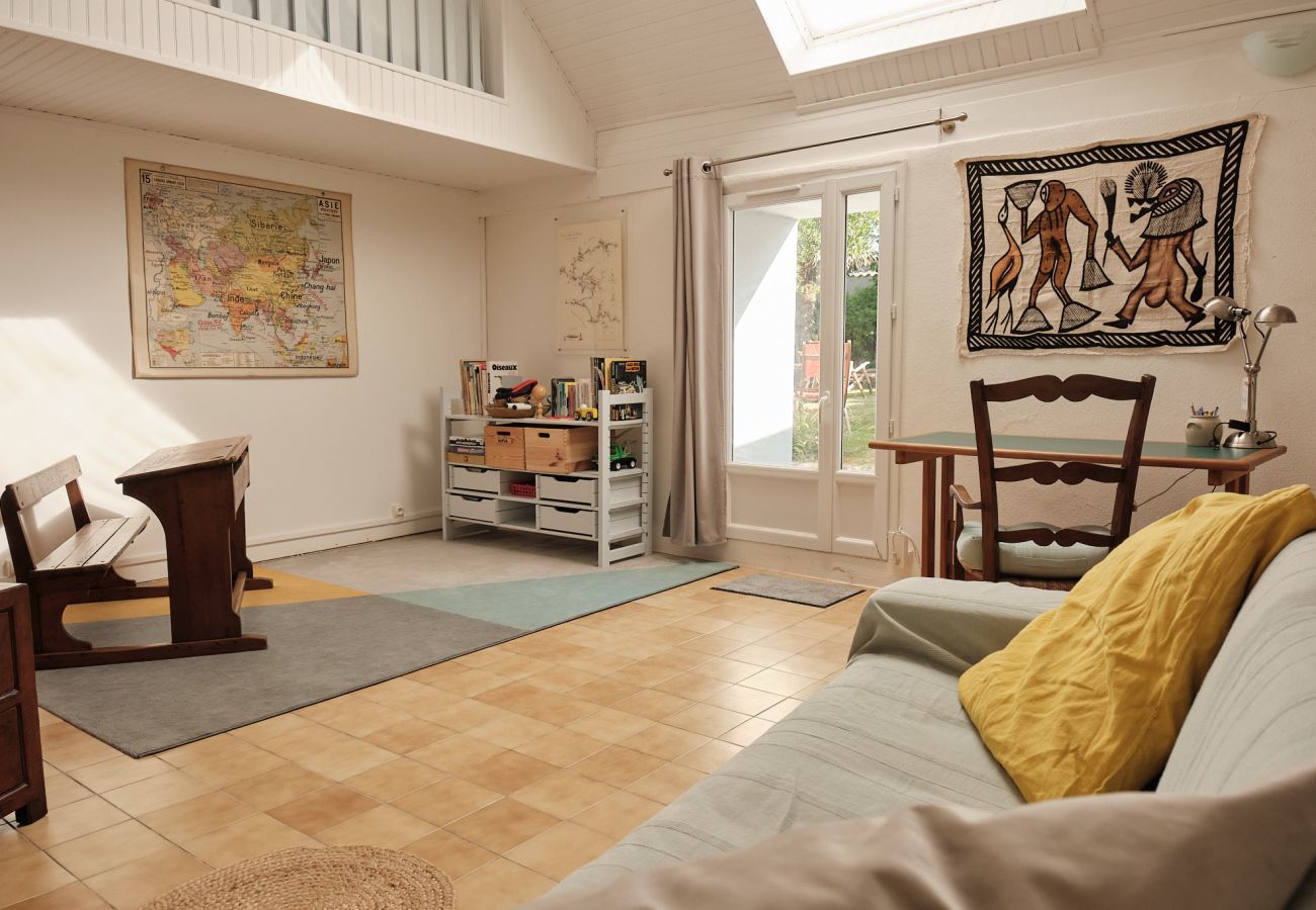 Maison à Plouguerneau - Charmante maison en pierre avec jardin à Lilia