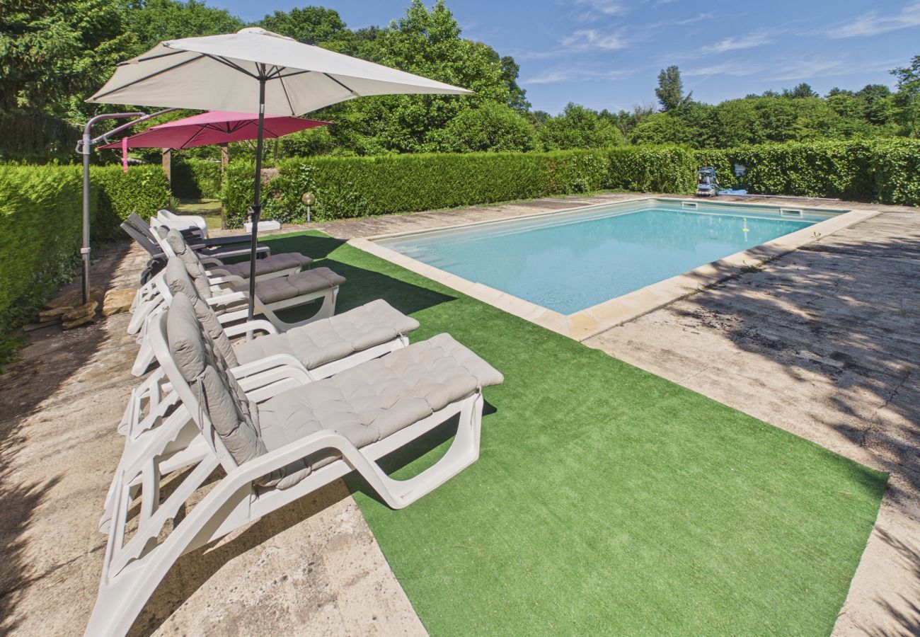 Maison à Saint-Crépin-et-Carlucet - Maison de campagne pour 6 avec piscine et jardin