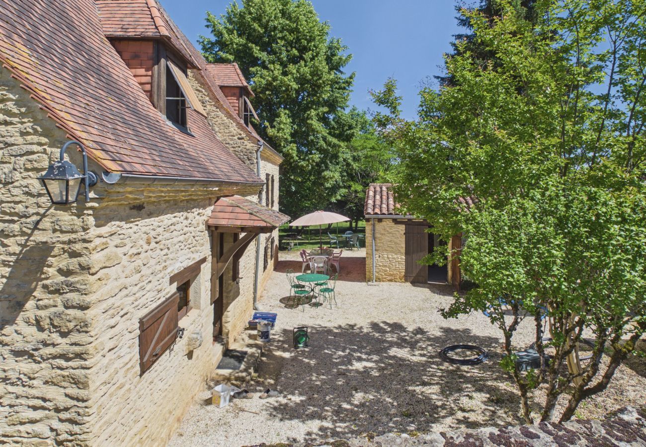 Maison à Saint-Crépin-et-Carlucet - Maison de campagne pour 6 avec piscine et jardin
