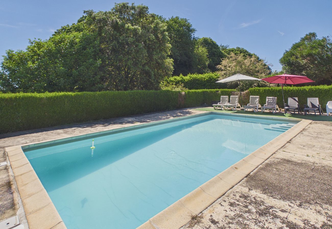 Maison à Saint-Crépin-et-Carlucet - Maison de campagne pour 6 avec piscine et jardin