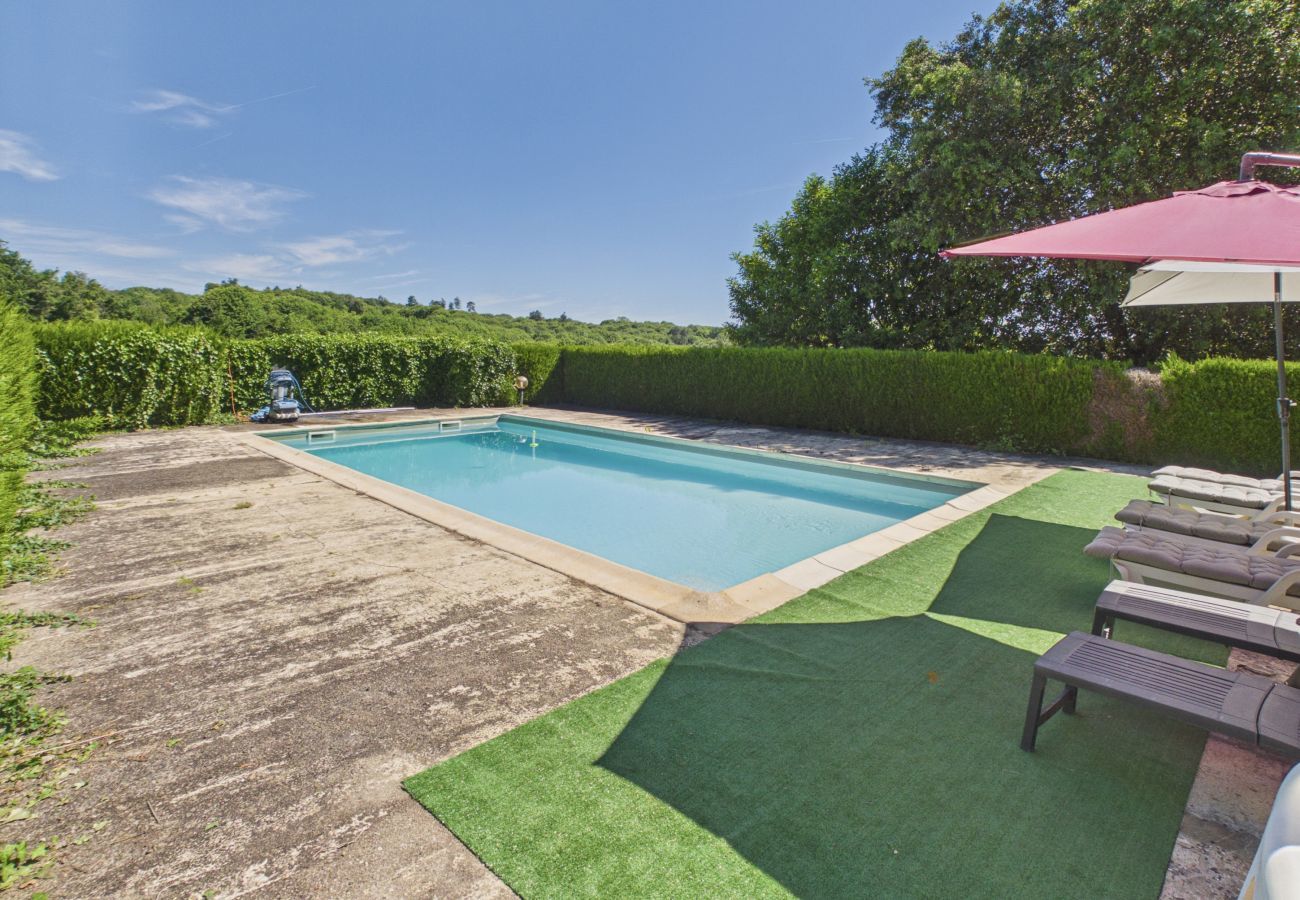 Maison à Saint-Crépin-et-Carlucet - Maison de campagne pour 6 avec piscine et jardin