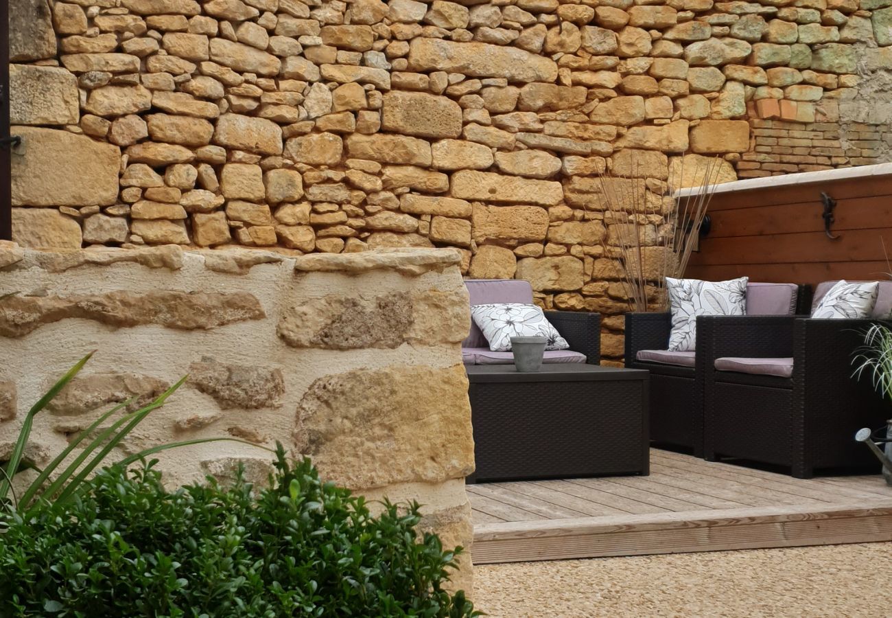 Maison à Auriac-du-Périgord - Escapade à 2 sur Auriac avec jardin cosy 