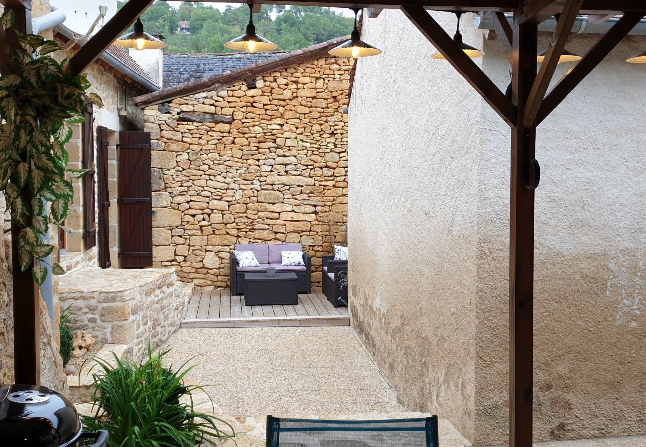 Maison à Auriac-du-Périgord - Escapade à 2 sur Auriac avec jardin cosy 
