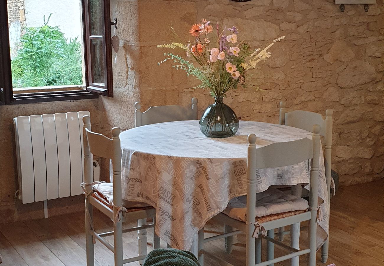 Maison à Auriac-du-Périgord - Escapade à 2 sur Auriac avec jardin cosy 