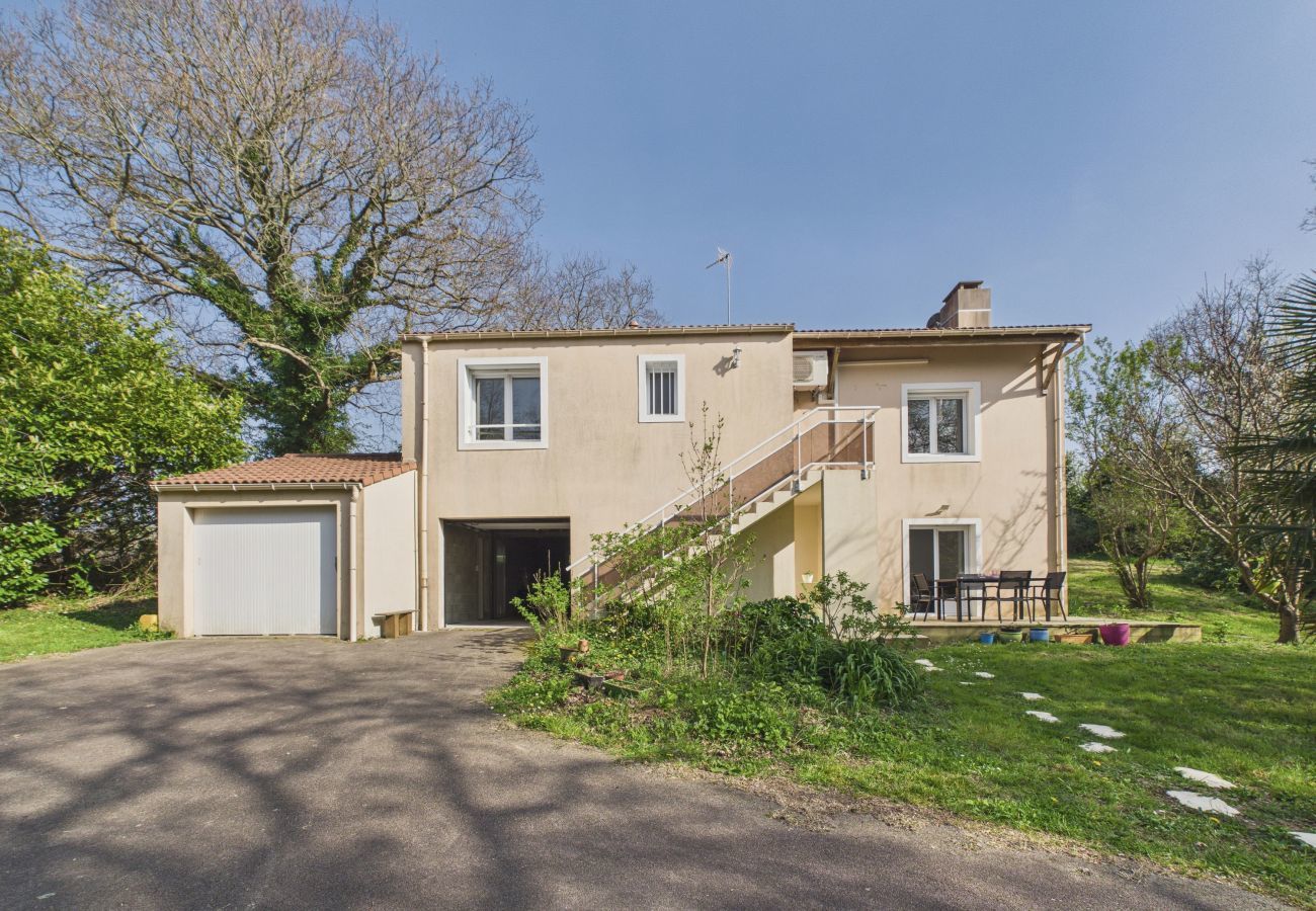 Appartement à Pornic - Maison familiale pour 10 à 300m de la plage+jardin