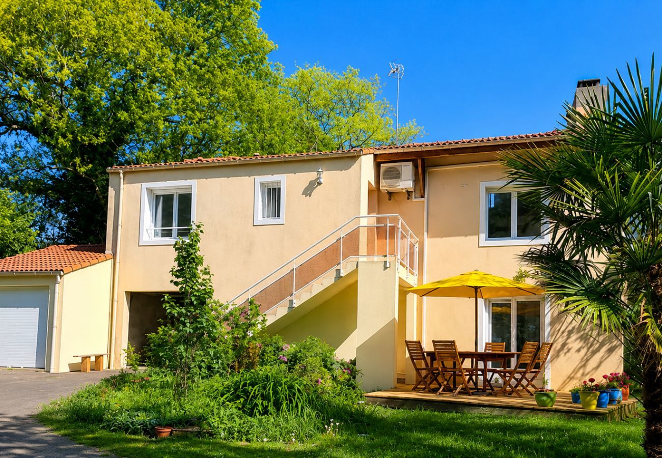 Appartement à Pornic - Maison familiale pour 10 à 300m de la plage+jardin